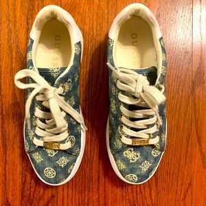 Guess gym shoes
